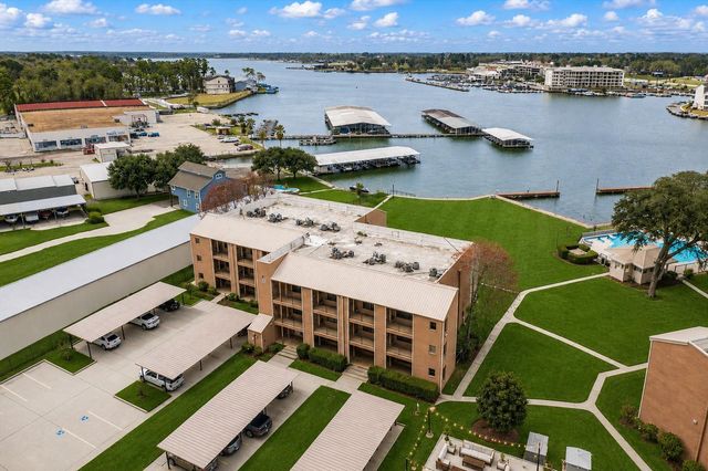 15575 Marina Drive 316C, Conroe, TX 77356