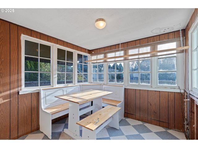 7906 N WALL Ave, Portland, OR 97203