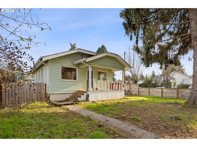 7906 N WALL Ave, Portland, OR 97203