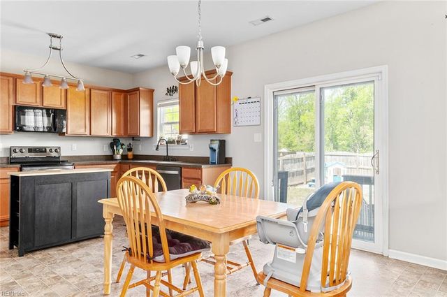 3624 Lavender LN, Toano, VA 23168