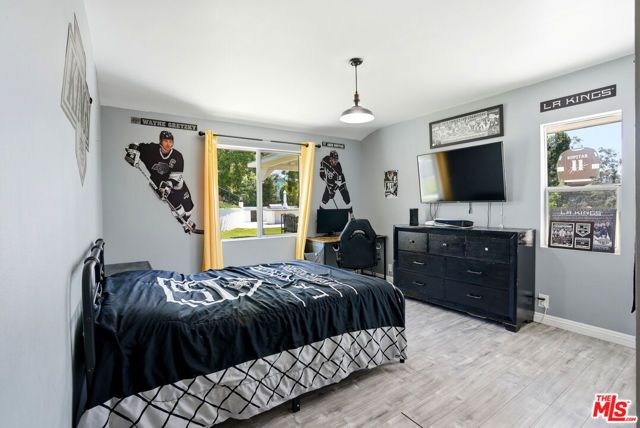 10416 Glory Avenue, Tujunga (los Angeles), CA 91042