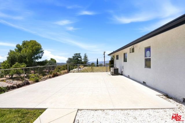 10416 Glory Avenue, Tujunga (los Angeles), CA 91042