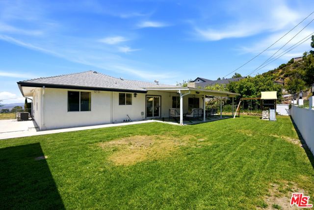 10416 Glory Avenue, Tujunga (los Angeles), CA 91042