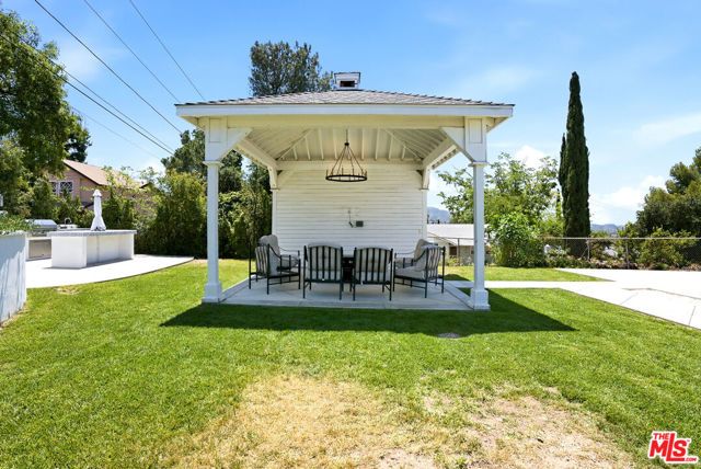 10416 Glory Avenue, Tujunga (los Angeles), CA 91042