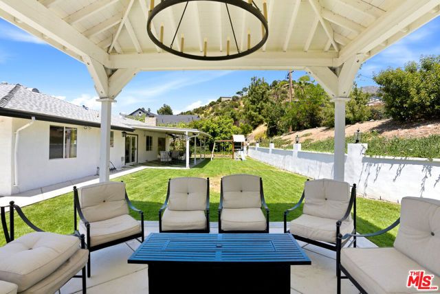 10416 Glory Avenue, Tujunga (los Angeles), CA 91042