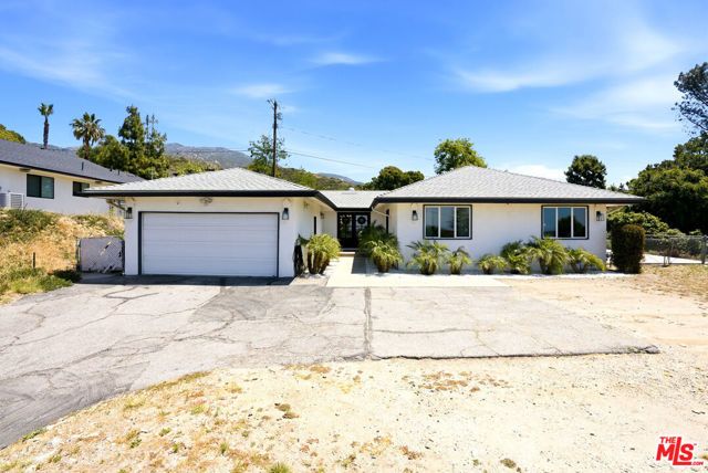 10416 Glory Avenue, Tujunga (los Angeles), CA 91042
