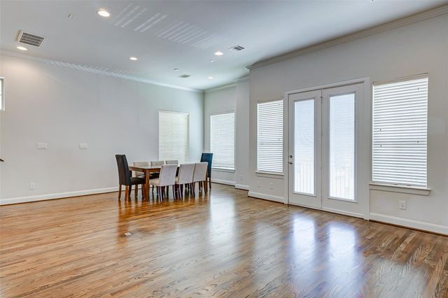 2209 Chenevert Street C, Houston, TX 77003