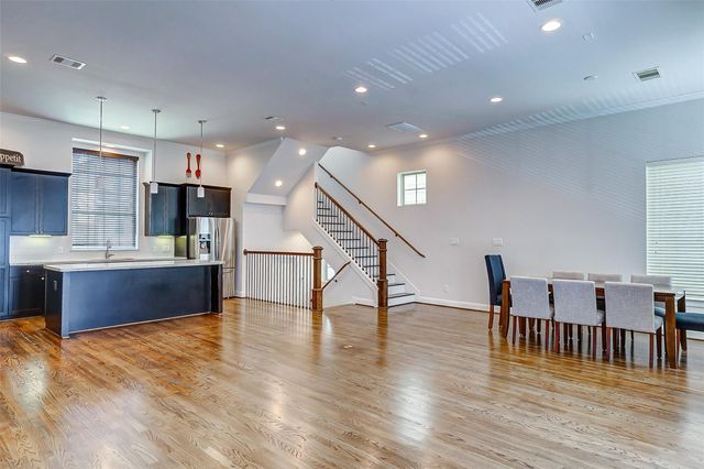 2209 Chenevert Street C, Houston, TX 77003