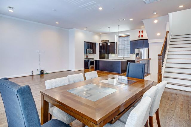 2209 Chenevert Street C, Houston, TX 77003