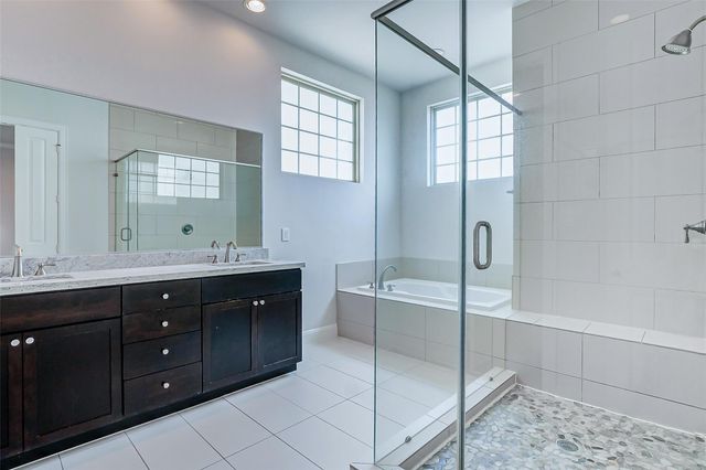 2209 Chenevert Street C, Houston, TX 77003