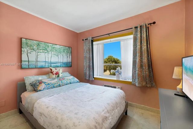 255 W 24th Street 234, Miami Beach, FL 33140