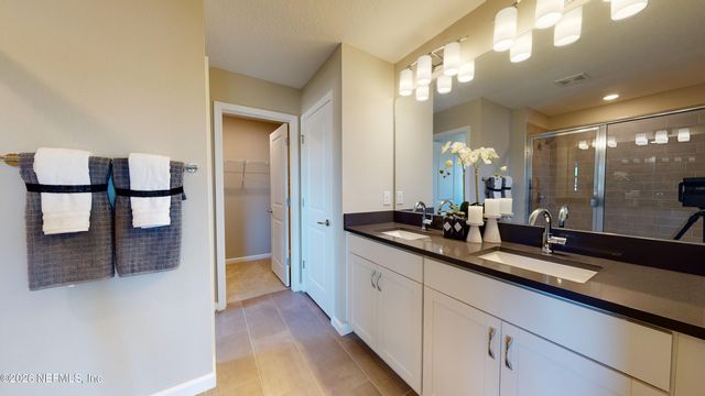 939 CEDAR SLOUGH Drive, Jacksonville, FL 32220