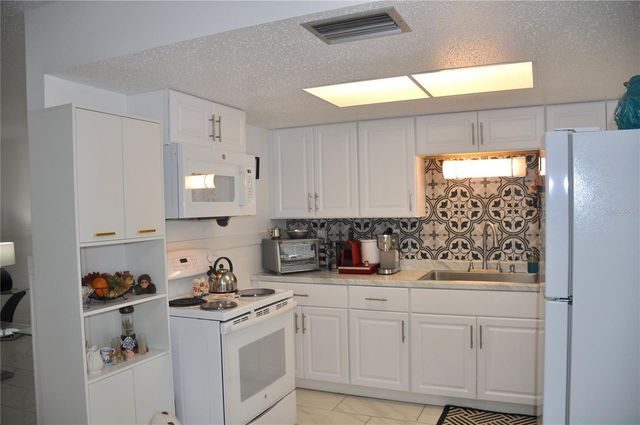 710 AQUI ESTA DRIVE, Punta Gorda, FL 33950