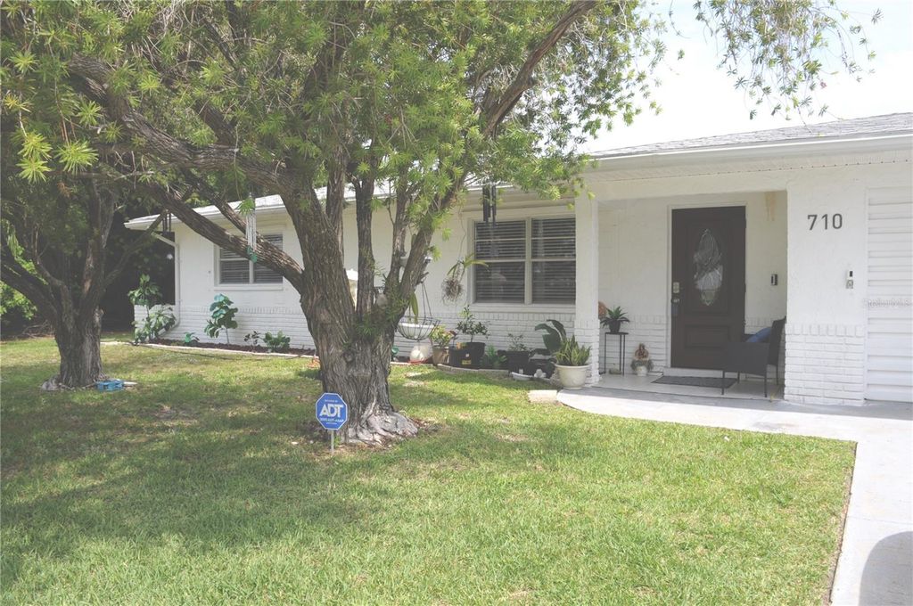 710 AQUI ESTA DRIVE, Punta Gorda, FL 33950