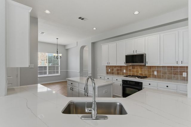 1117 Apache Lake Drive, Carrollton, TX 75010