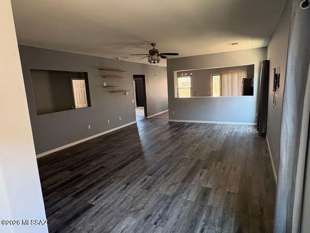 7514 W Phobos Drive, Tucson, AZ 85743