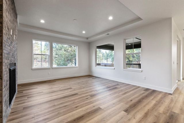 1205 Vine Maple Drive, Klamath Falls, OR 97601