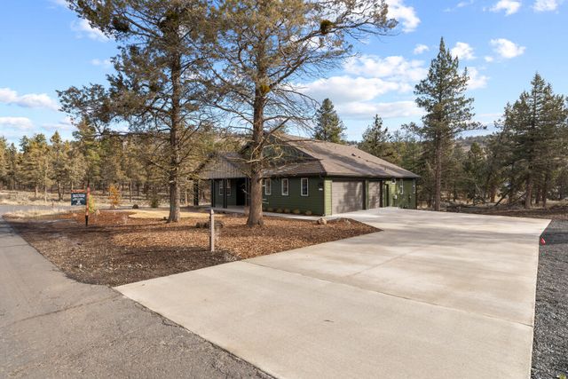 1205 Vine Maple Drive, Klamath Falls, OR 97601