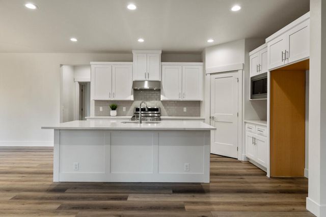 1205 Vine Maple Drive, Klamath Falls, OR 97601