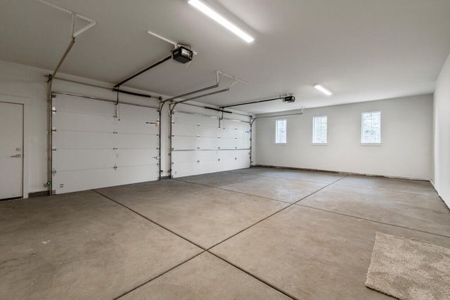 1205 Vine Maple Drive, Klamath Falls, OR 97601