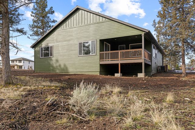 1205 Vine Maple Drive, Klamath Falls, OR 97601