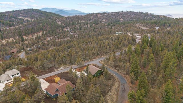 1205 Vine Maple Drive, Klamath Falls, OR 97601