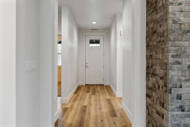 1205 Vine Maple Drive, Klamath Falls, OR 97601