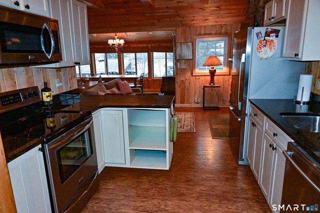 2 Glenway, New Fairfield, CT 06812