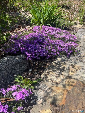 2 Glenway, New Fairfield, CT 06812