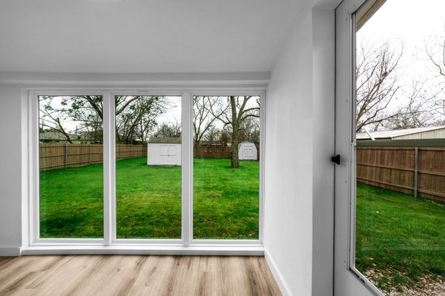 305 E Kirby, Quinlan, TX 75474