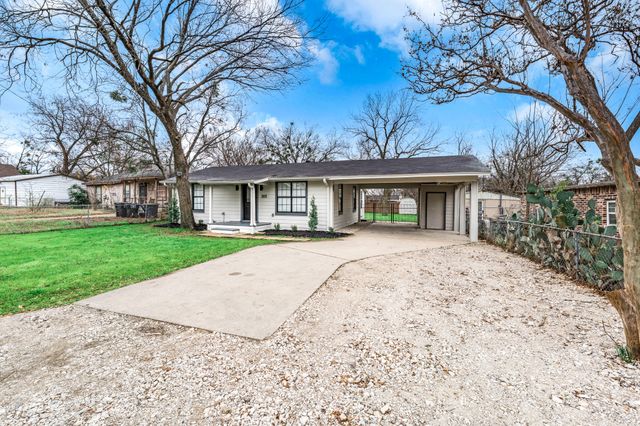 305 E Kirby, Quinlan, TX 75474