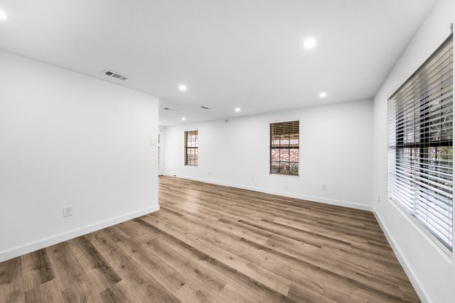 305 E Kirby, Quinlan, TX 75474