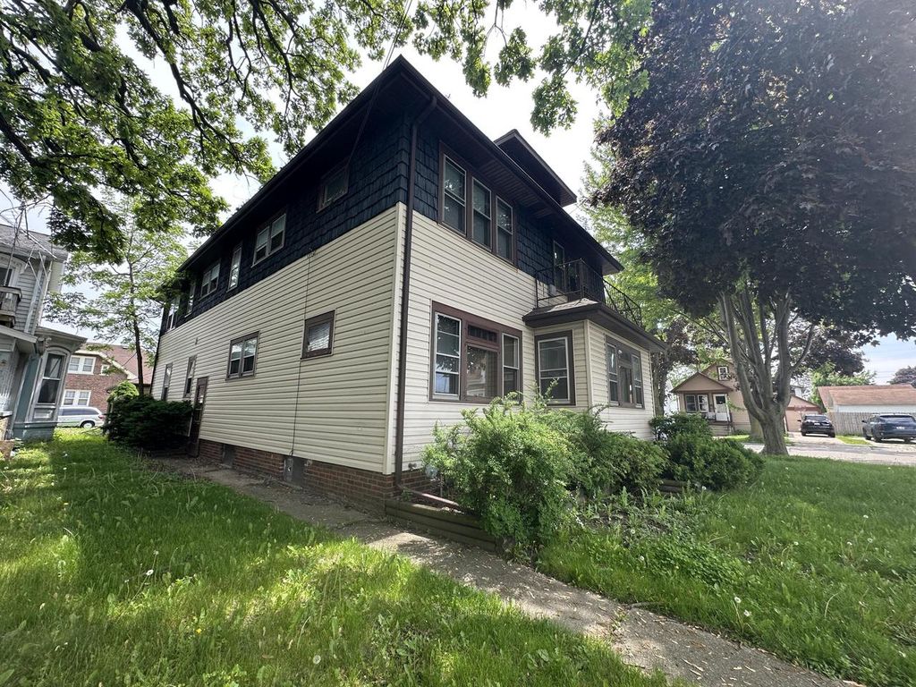 2125 Taylor AVENUE #2127A, 2127B, Racine, WI 53403