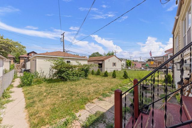 2709 N 76th Court, Elmwood Park, IL 60707