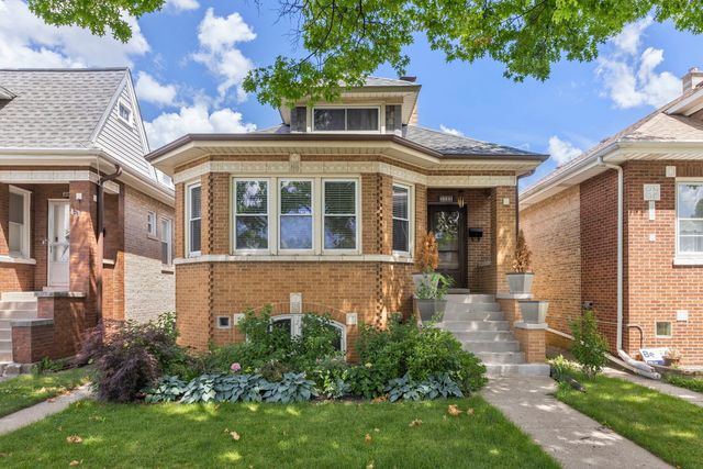 2709 N 76th Court, Elmwood Park, IL 60707