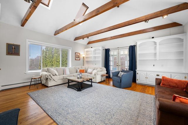 11 Lackey St, Westborough, MA 01581