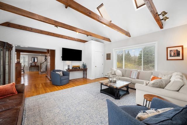 11 Lackey St, Westborough, MA 01581