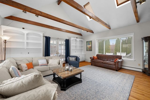 11 Lackey St, Westborough, MA 01581