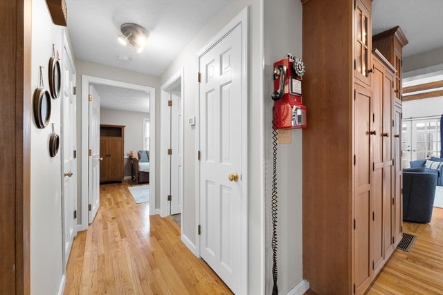 11 Lackey St, Westborough, MA 01581