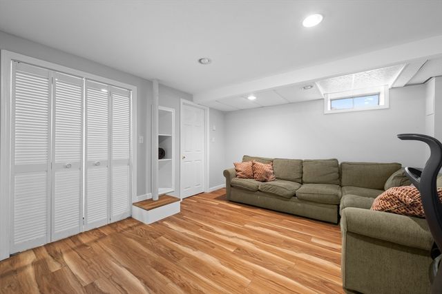 11 Lackey St, Westborough, MA 01581