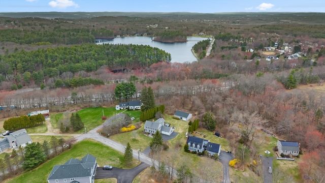 11 Lackey St, Westborough, MA 01581