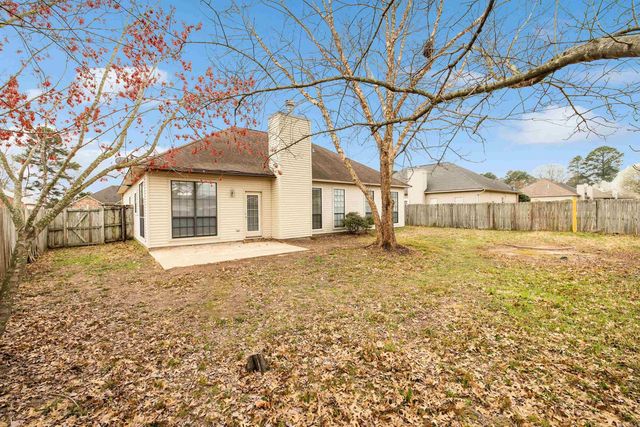 98 Westfield Loop, Little Rock, AR 72210