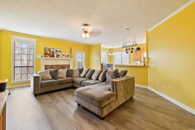 98 Westfield Loop, Little Rock, AR 72210