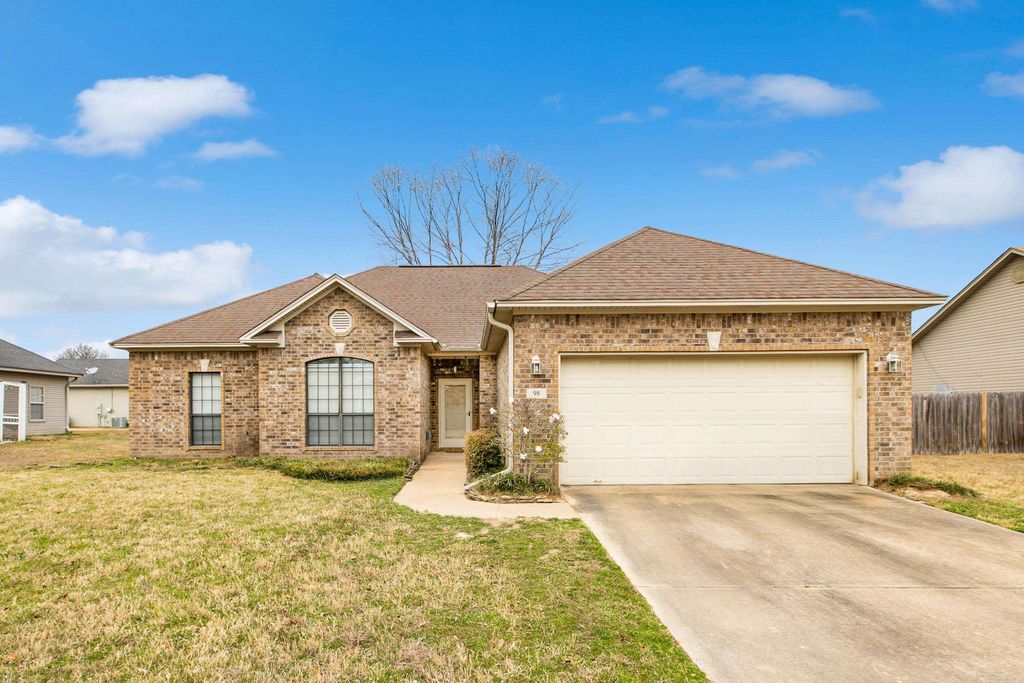 98 Westfield Loop, Little Rock, AR 72210