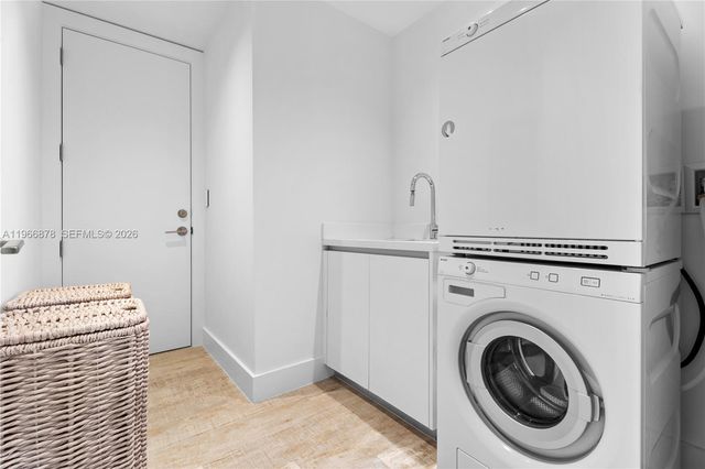 102 24th St PH-1703, Miami Beach, FL 33139