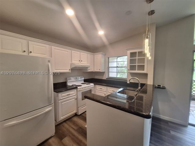 22280 Timberly Dr 22280, Boca Raton, FL 33428