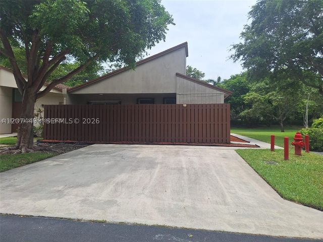 22280 Timberly Dr 22280, Boca Raton, FL 33428