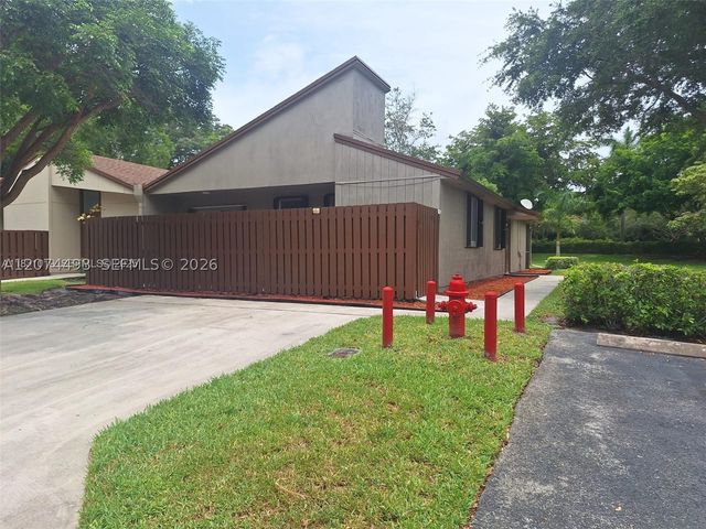 22280 Timberly Dr 22280, Boca Raton, FL 33428