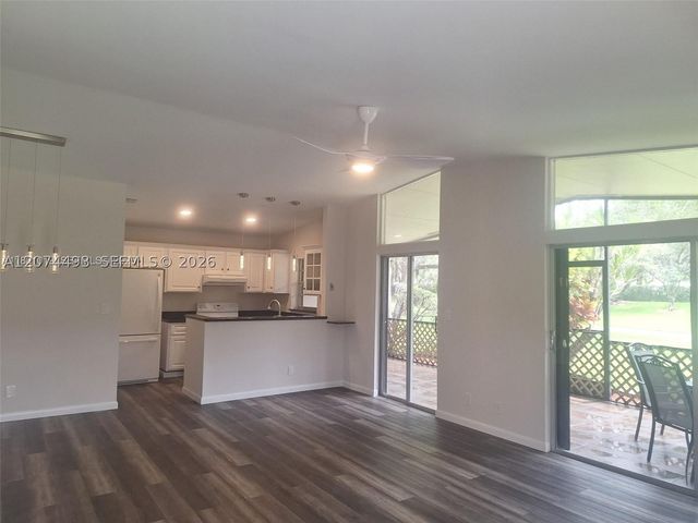 22280 Timberly Dr 22280, Boca Raton, FL 33428