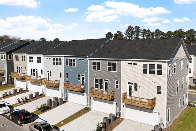 367 Chesapeake Commons Street 115, Garner, NC 27529